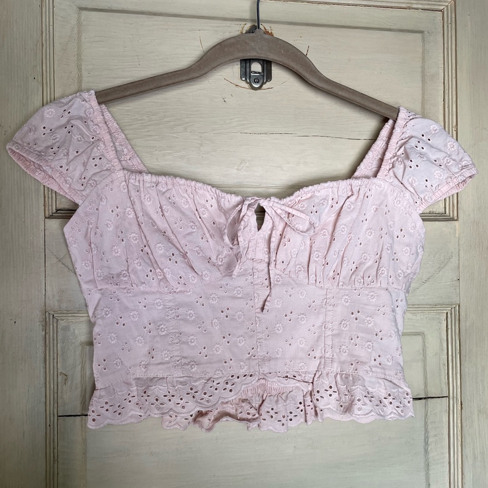 NWOT Hollister Soft Baby Pink Eyelet Floral Coquette Crop Top